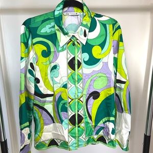 Zara Silk Patterned Shirt in Green - Size M